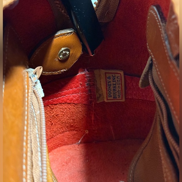 Vintage Dooney and Bourke Red Norfolk Crossbody - Picture 9 of 9